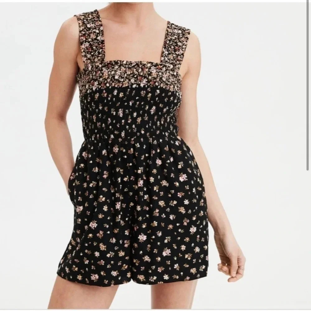 American Eagle XS Square Neck Floral Smocked Romper Black
